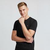 COAT OF ARMS CREW BLACK T SHIRT