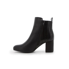 SYLVETTE BLACK