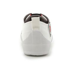 PC KICKS WHITE